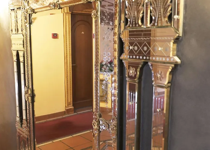 Sultanahmet Palace 4*