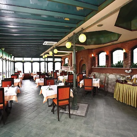 Sultanahmet Palace Hotel 4*