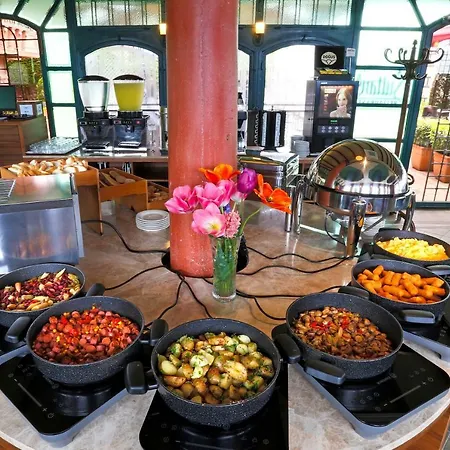 Sultanahmet Palace 4*